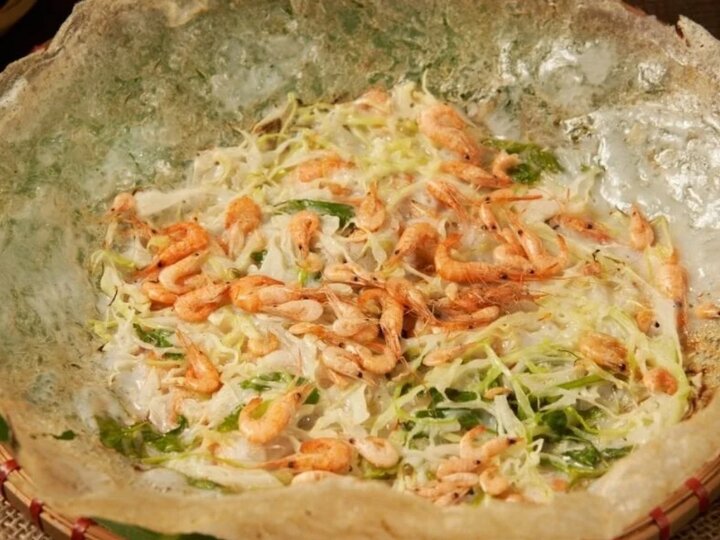 chiec-banh-khoai-gion-rum-dam-da-huong-vi-que-huong