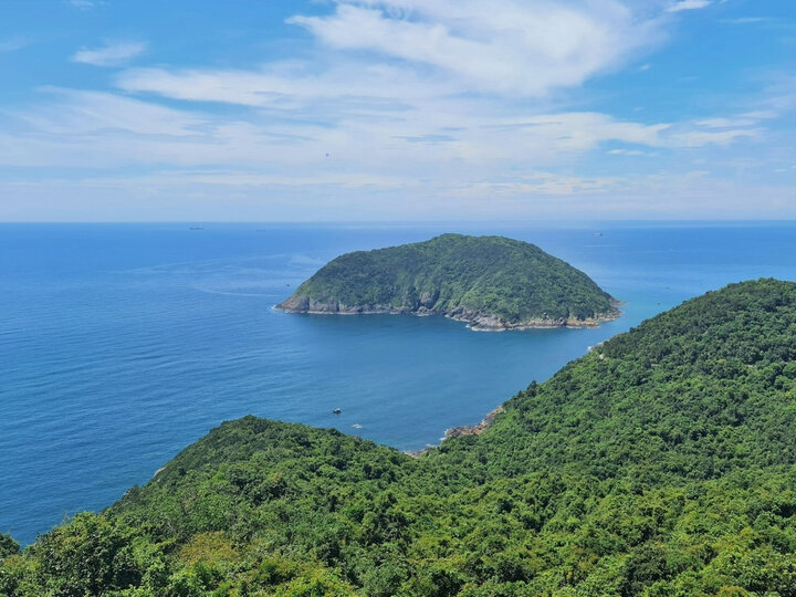 Đảo Hòn Mê với vẻ đẹp nguyên sơ hiếm có