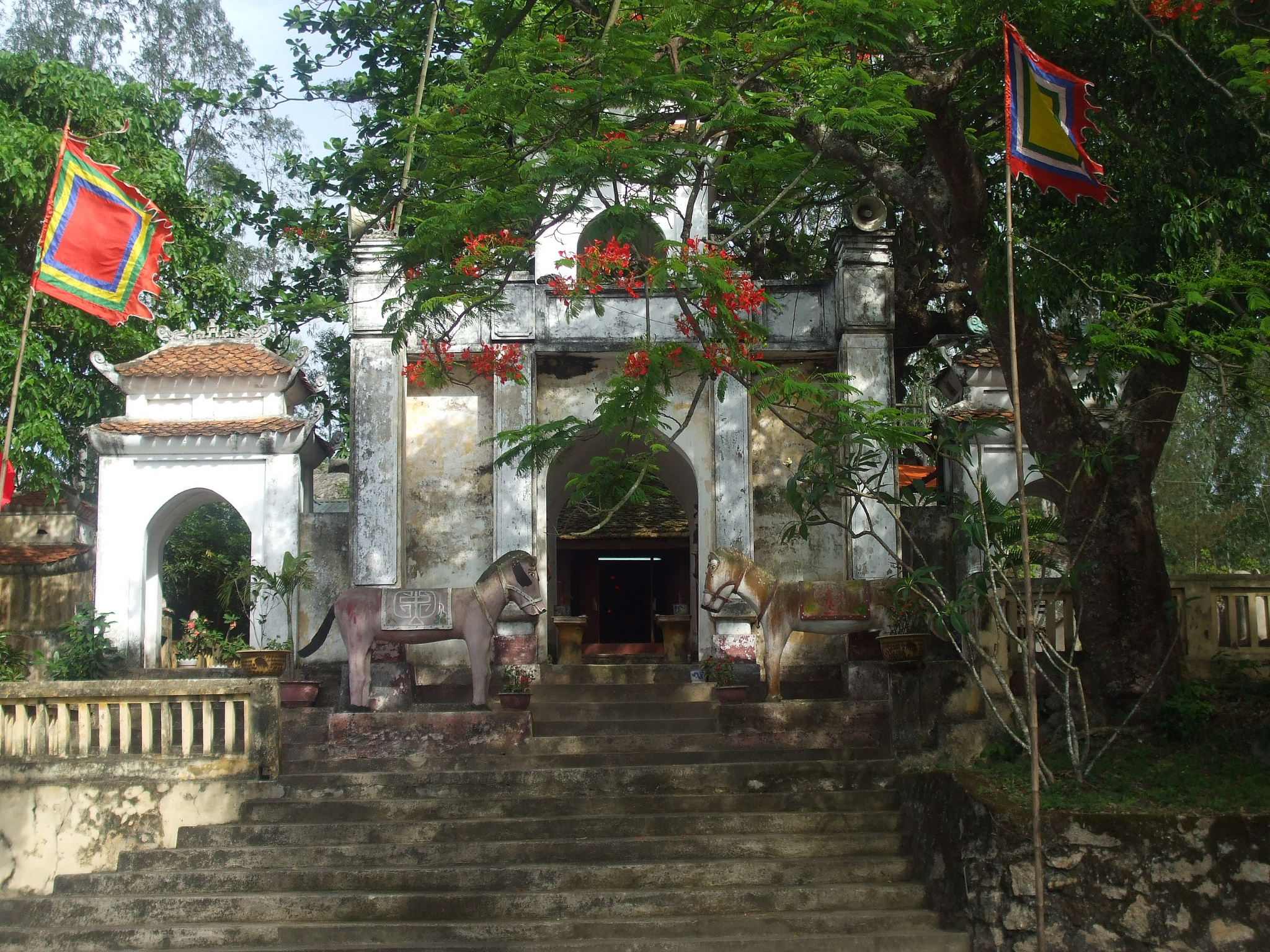 Không gian cổ kính của đền thờ Tô Hiến Thành – điểm đến tâm linh tiêu biểu gắn với danh thần triều Lý