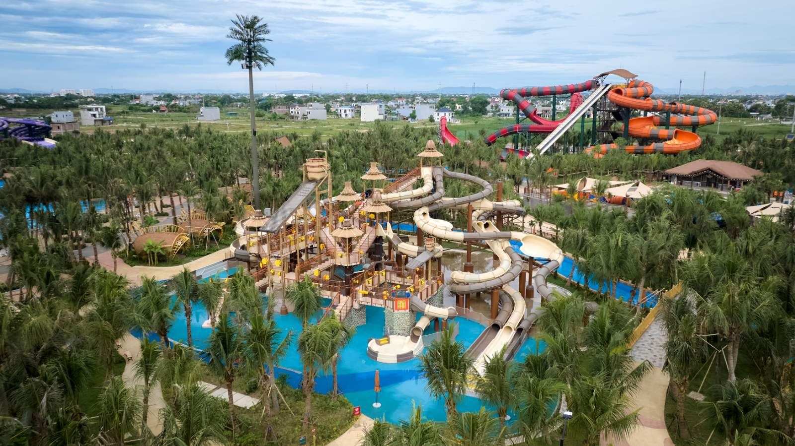 Những trò chơi nước và cảm giác mạnh nổi bật tại Sun World Sam Son.