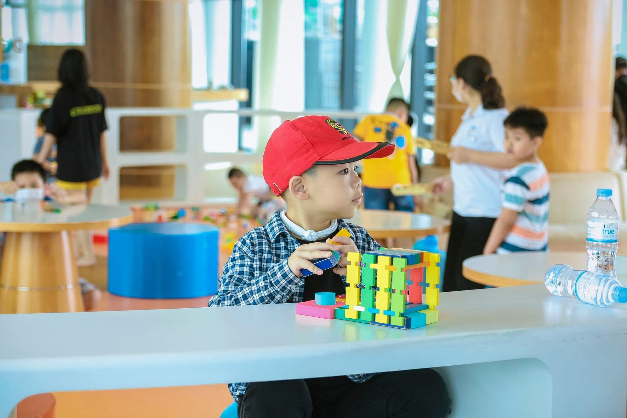 Khu vui chơi sáng tạo giúp trẻ vừa chơi vừa học khi du lịch Sầm Sơn.