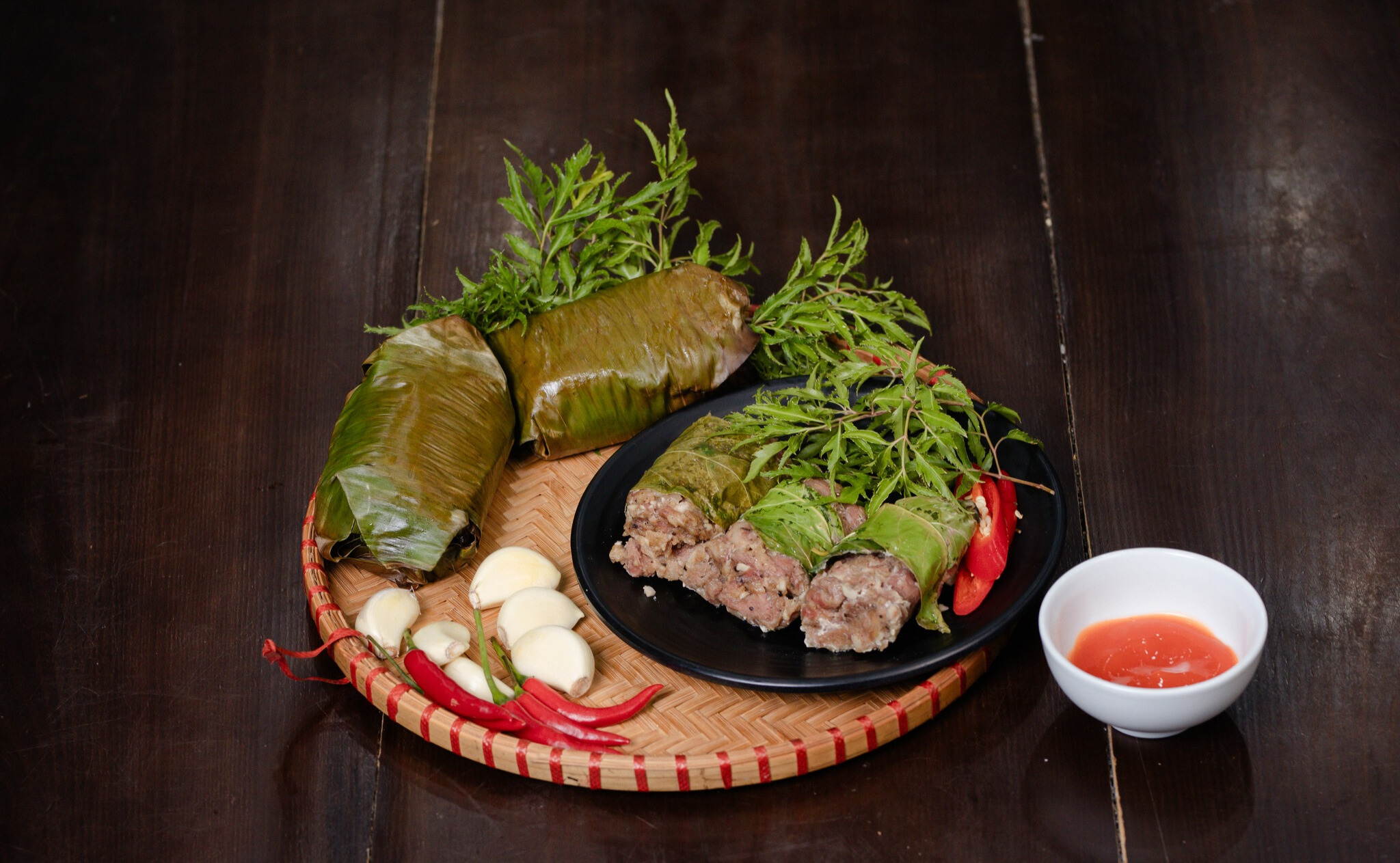Nguyên liệu tươi sạch là yếu tố quan trọng tạo nên hương vị nem nướng Thanh Hóa