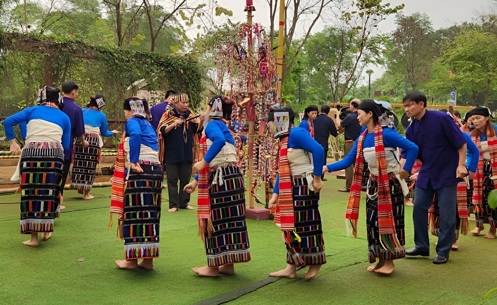 Không khí rộn ràng tại lễ hội Chá Mùn, nơi gìn giữ bản sắc văn hóa dân tộc