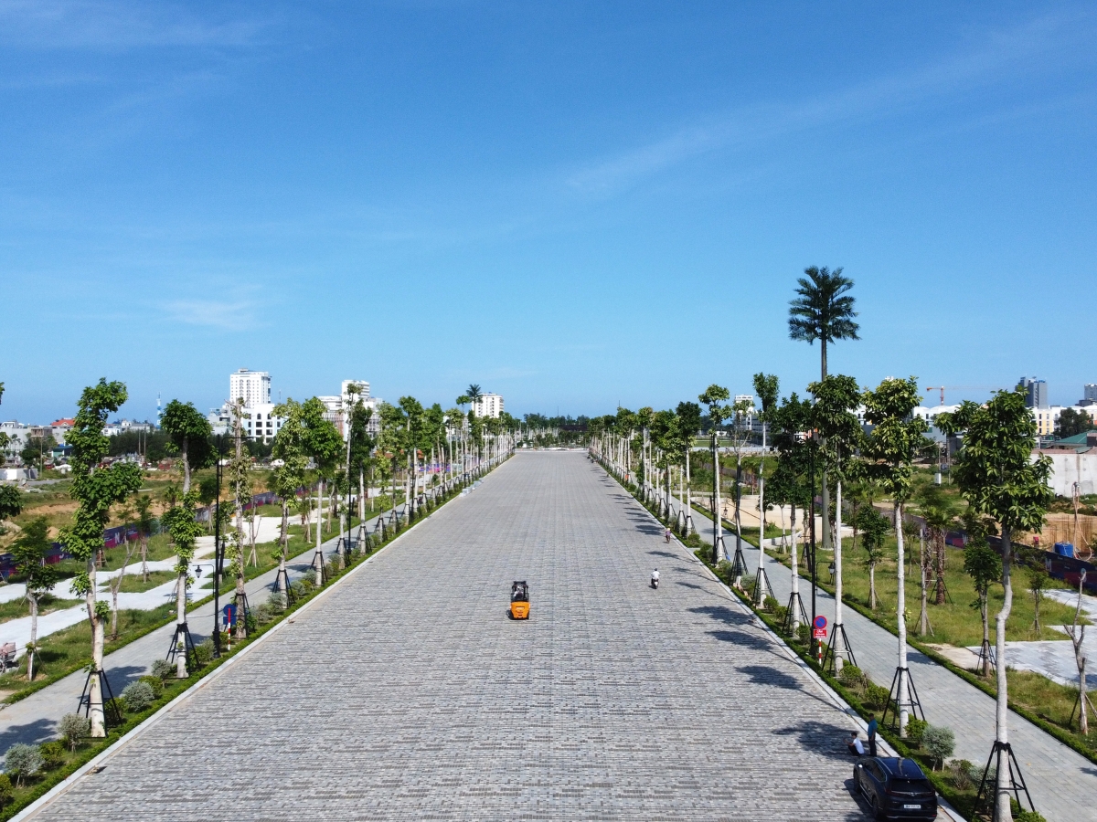 Đại lộ Đông Sơn tọa lạc tại phường Sầm Sơn, tỉnh Thanh Hóa