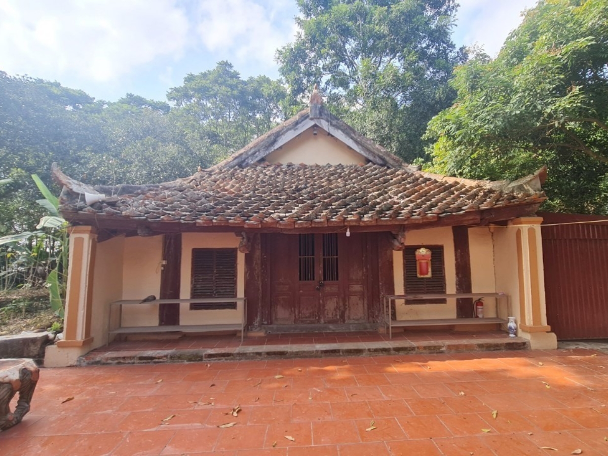 Đền thờ Nguyễn Văn Nghi tọa lạc tại thôn Phúc Triền, phường Đông Tiến, tỉnh Thanh Hóa.