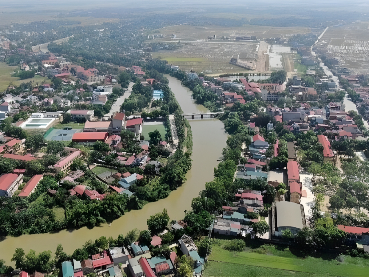 Nông Cống nằm ở phía Nam tỉnh, với địa hình chủ yếu là đồng bằng trải dài cùng những con sông