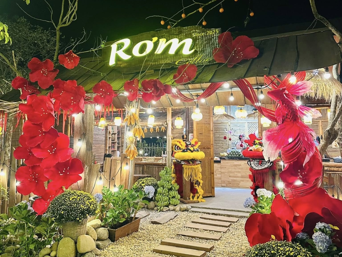 Các quán cafe Thanh Hóa ngày càng chú trọng đầu tư trang trí Tết