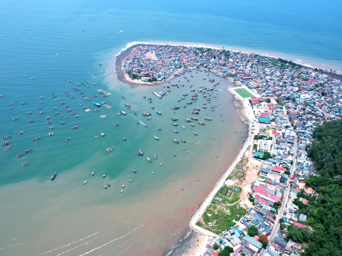 Xã đảo Nghi Sơn là một điểm đến thu hút du khách trong những năm gần đây