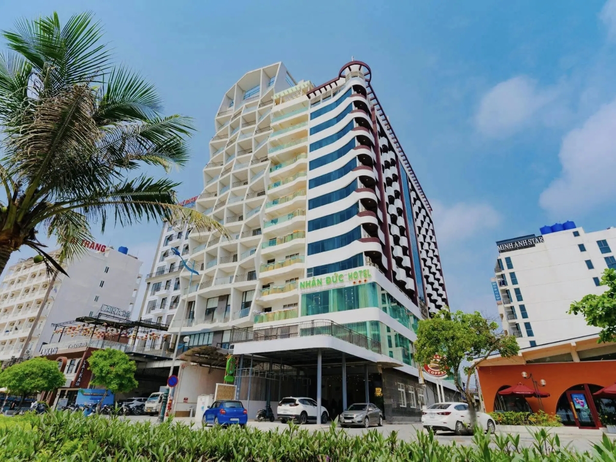 Sầm Sơn hội tụ nhiều khách sạn, resort từ bình dân đến cao cấp.