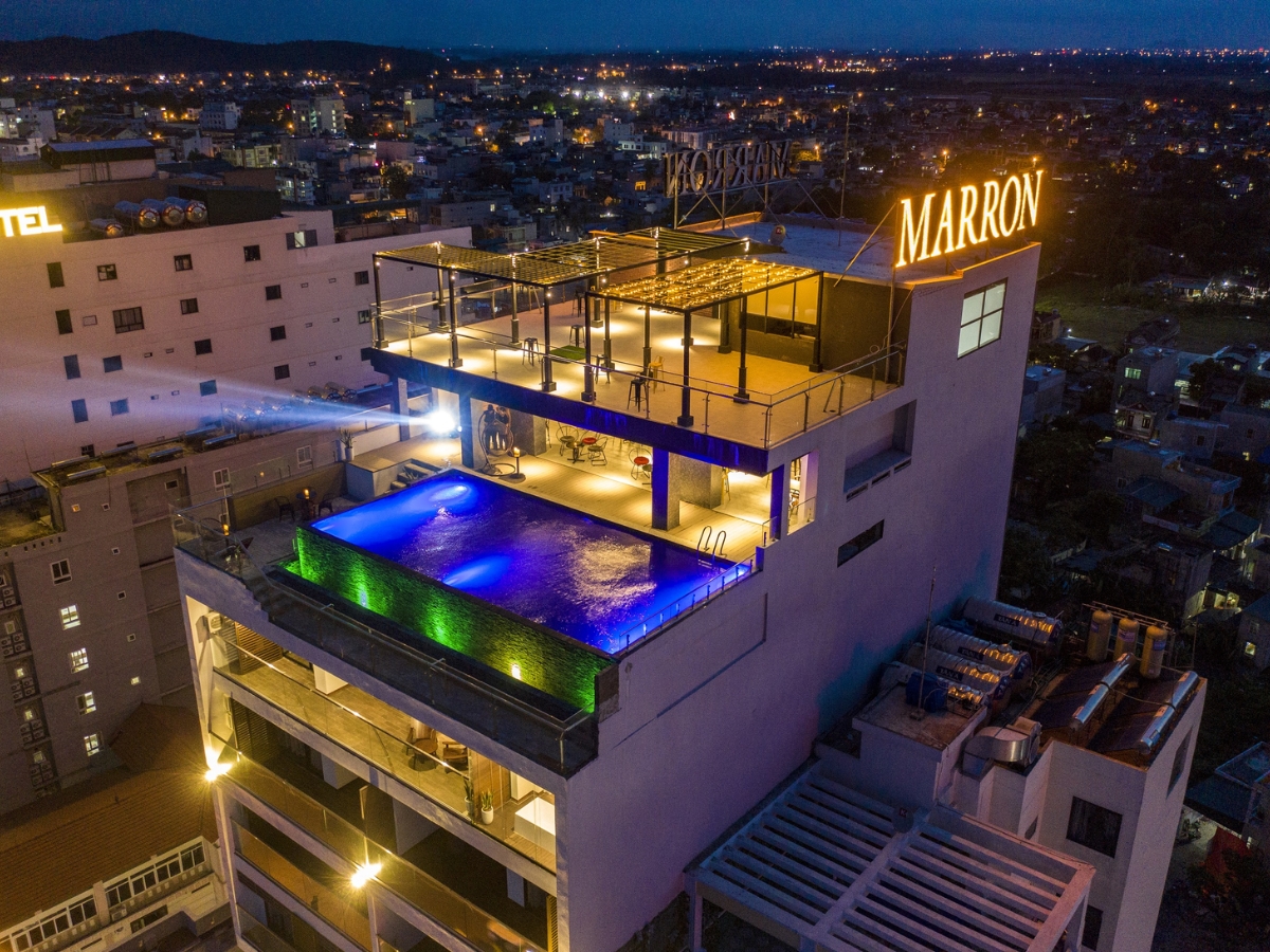 Khách sạn The Marron Hotel.