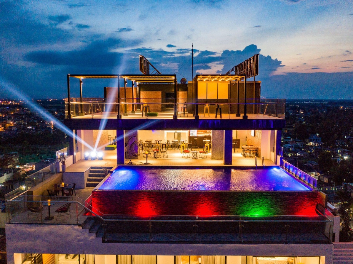 Khách sạn The Marron Hotel