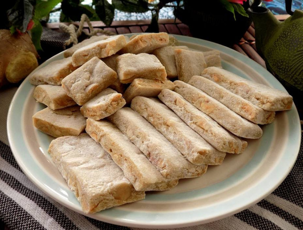 Chè lam Phủ Quảng là đặc sản nổi tiếng của vùng đất Vĩnh Lộc.