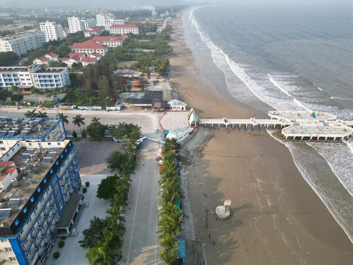 Biển Sầm Sơn là biểu tượng du lịch nổi tiếng của Thanh Hoá.