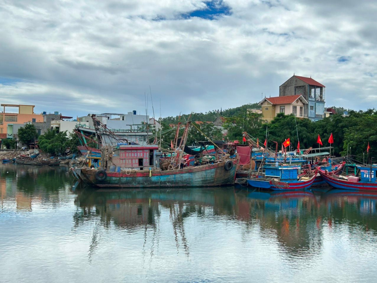 Lạch Bạng sở hữu vị trí địa lý đắc địa khiến du khách không khỏi ấn tượng