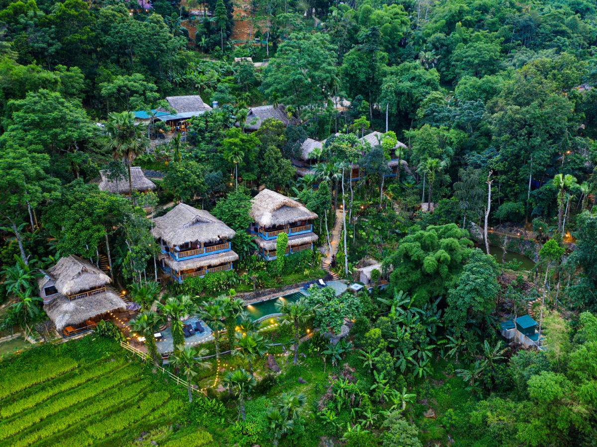 Hành trình đến khu bảo tồn Pù Luông Thanh Hóa rất thuận tiện với nhiều lựa chọn phương tiện.