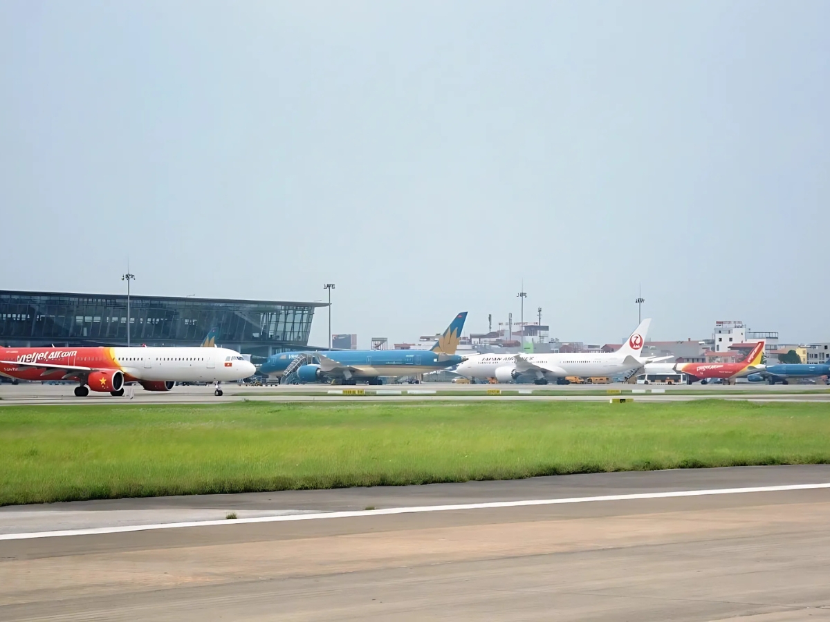 Sân bay Thọ Xuân sở hữu đường bay đạt chuẩn quốc tế.  Sân bay Thọ Xuân sở hữu đường bay đạt chuẩn quốc tế.