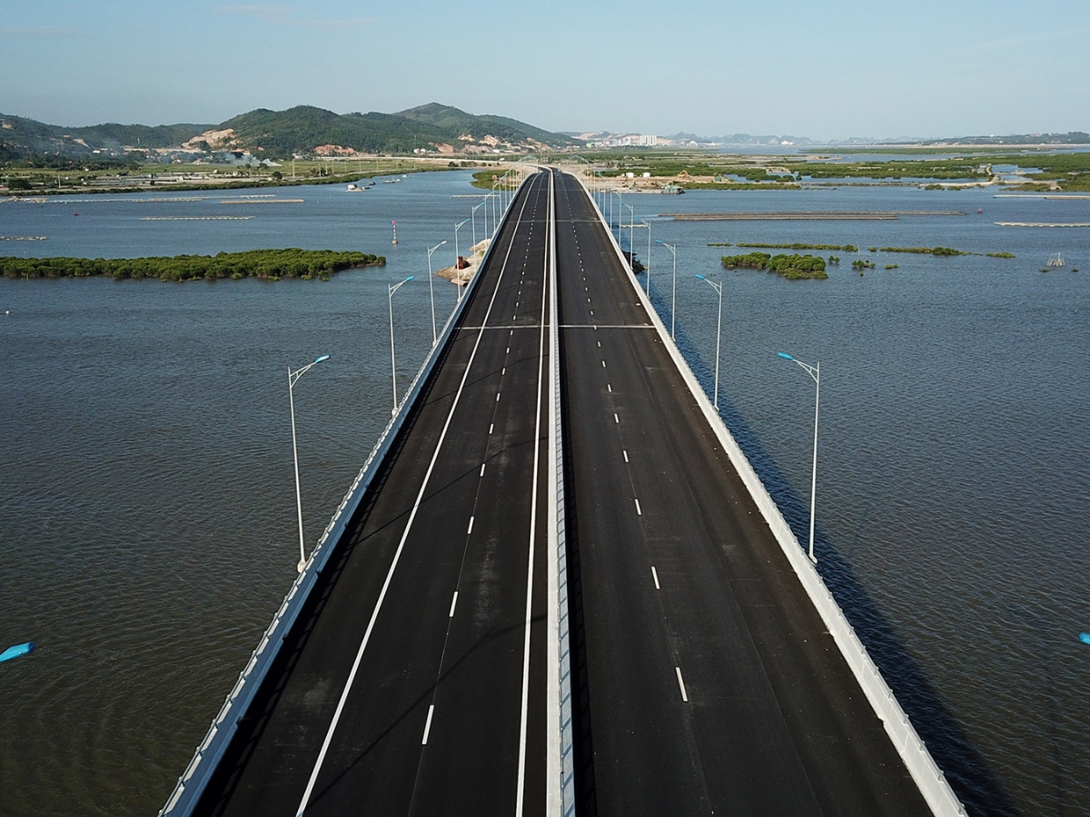 Cung đường từ Quảng Ninh đến Thanh Hóa hiện đại, thuận tiện cho việc di chuyển