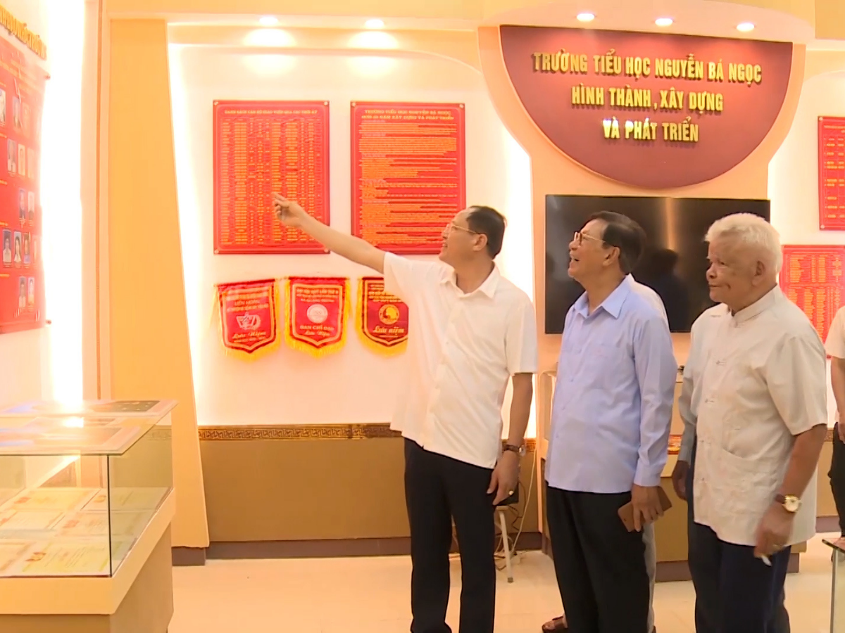 Bến phà Ghép được Bộ Văn hóa và Thông tin công nhận là Di tích Lịch sử - Cách mạng cấp Quốc gia. 