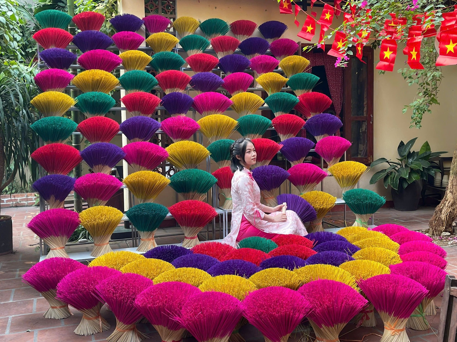 An Nam Cafe với góc check-in tiểu cảnh hương sắc truyền thống, điểm chụp ảnh được yêu thích dịp đầu năm.