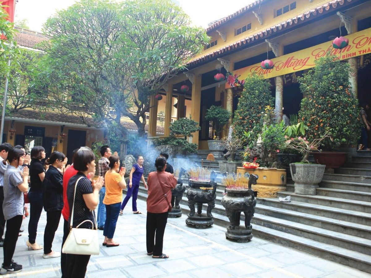 Du xuân, vãn cảnh chùa, đến các điểm tham quan tại Thanh Hóa. Du xuân, vãn cảnh chùa, đến các điểm tham quan tại Thanh Hóa.