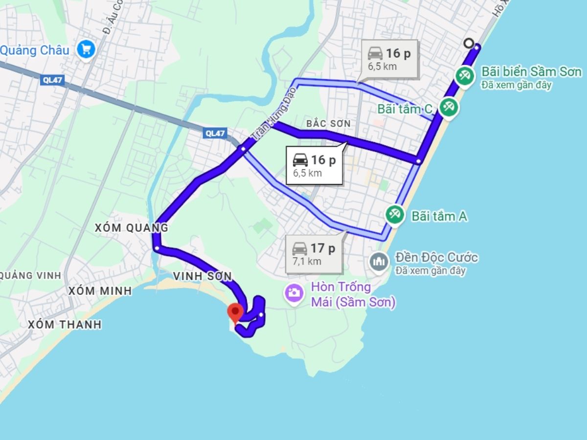 Du khách dễ dàng tìm đường đến chùa Cô Tiên từ trung tâm quảng trường biển.