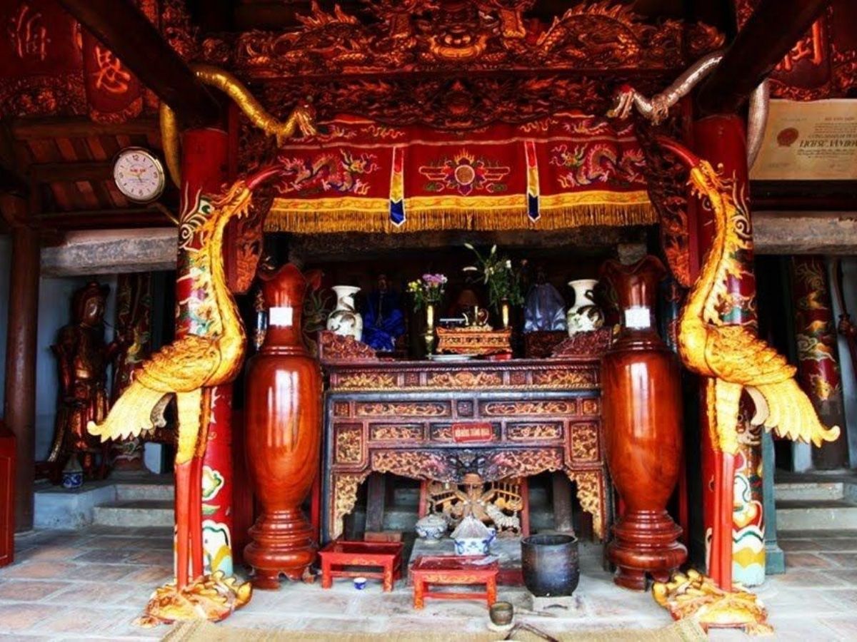 Mùa xuân thời tiết đẹp, du khách có thể sắp xếp lịch trình phù hợp để đến chùa Cô Tiên Sầm Sơn. 