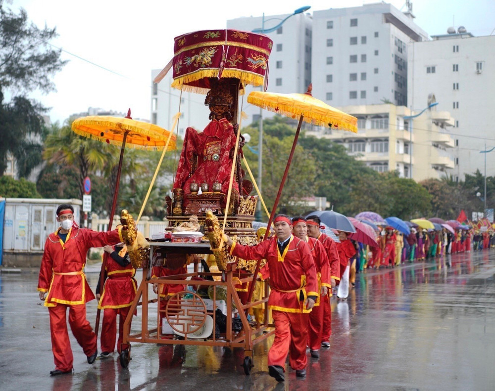 Lễ hội cầu phúc, cầu an nhộn nhịp đầu năm ở đền Độc Cước.