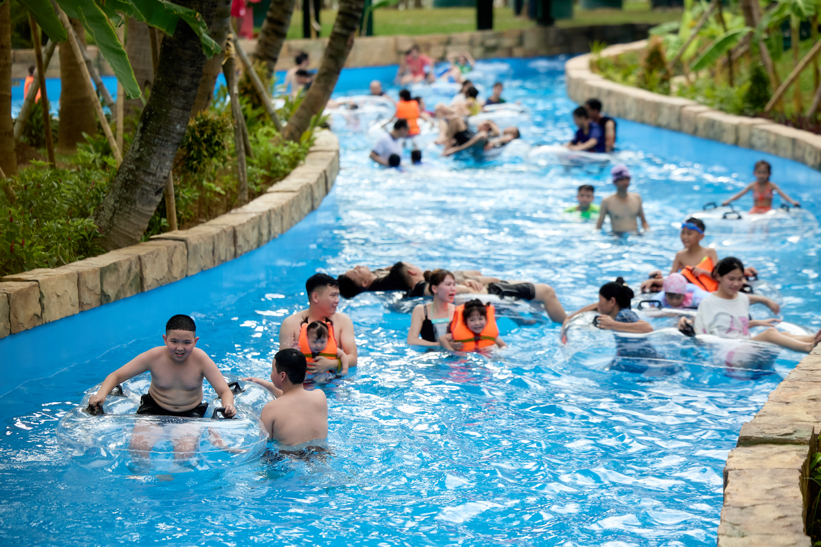 Sông Đơ Lười - điểm nghỉ chân lý tưởng cho gia đình..