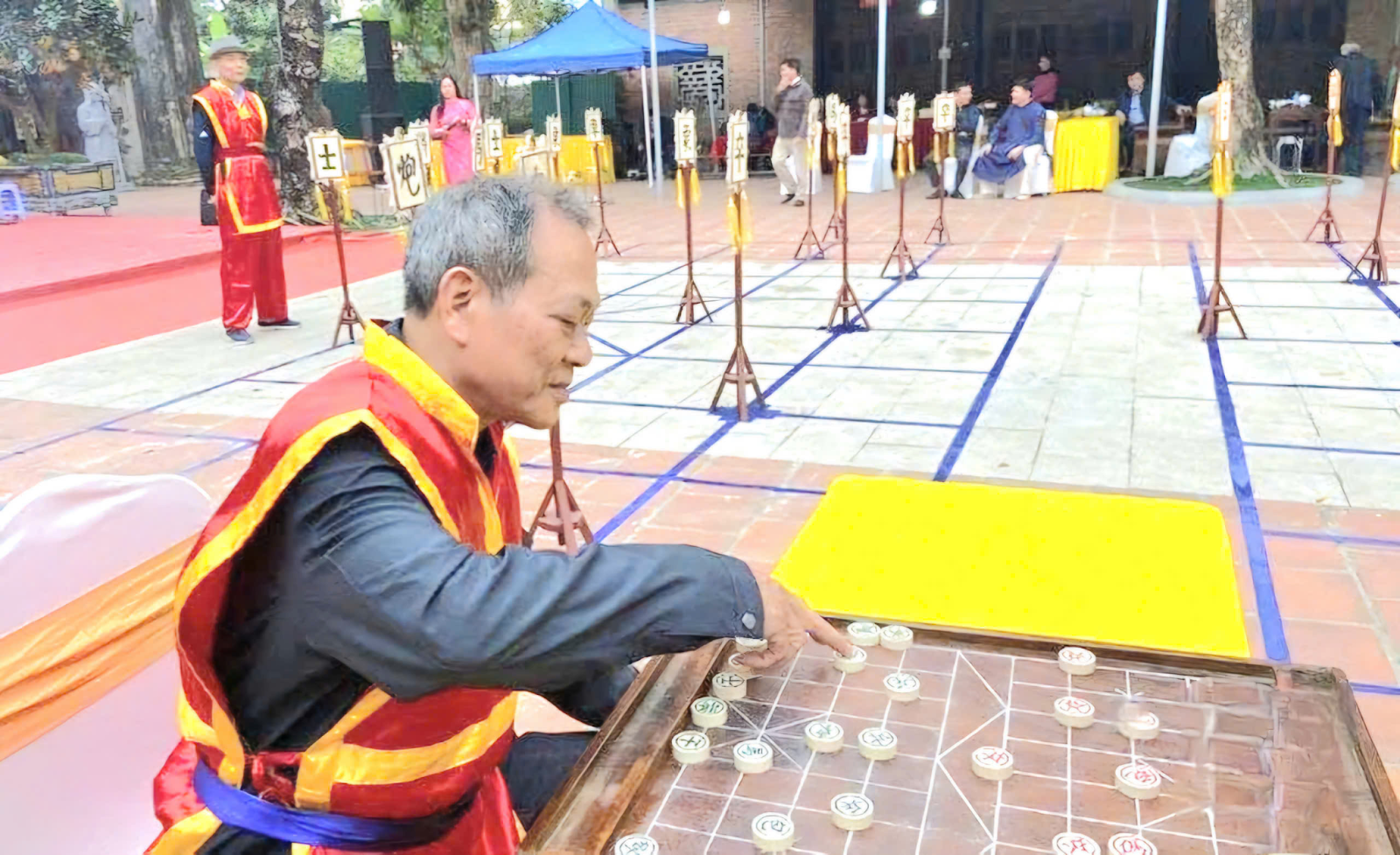 Hoạt động lễ hội truyền thống tại Thái Miếu nhà Hậu Lê, góp phần gìn giữ giá trị văn hóa dân gian.