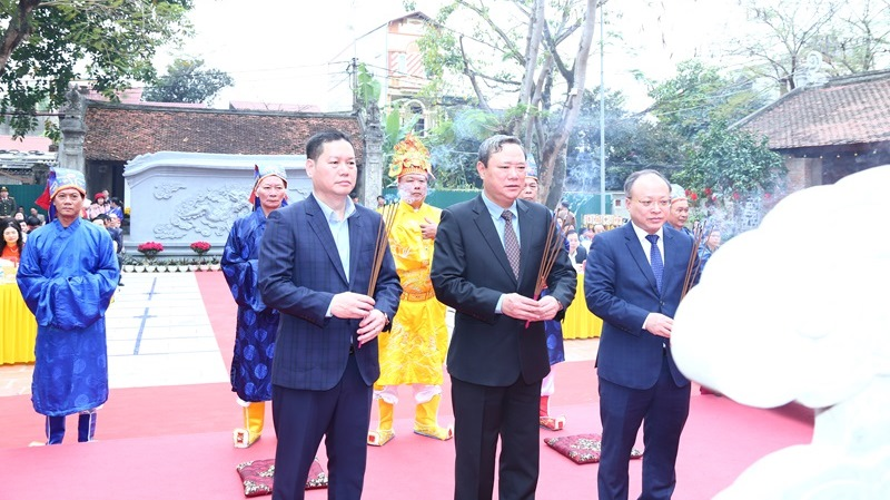 Nghi lễ truyền thống trang nghiêm tại Thái Miếu nhà Hậu Lê, thể hiện đạo lý uống nước nhớ nguồn.