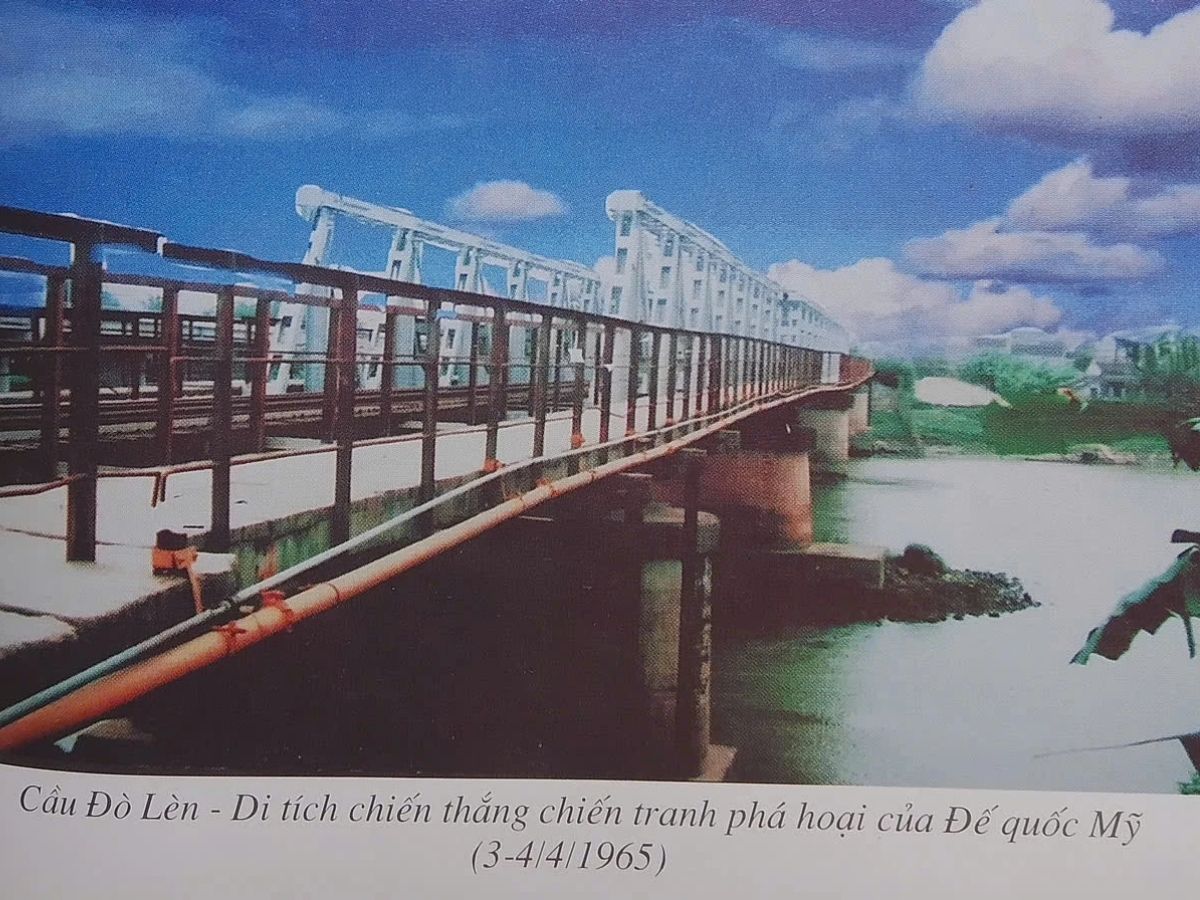Cầu Đò Lèn Hà Trung ghi dấu ấn lịch sử, là biểu tượng của tinh thần dân tộc bất khuất. (Nguồn: Sưu tầm)