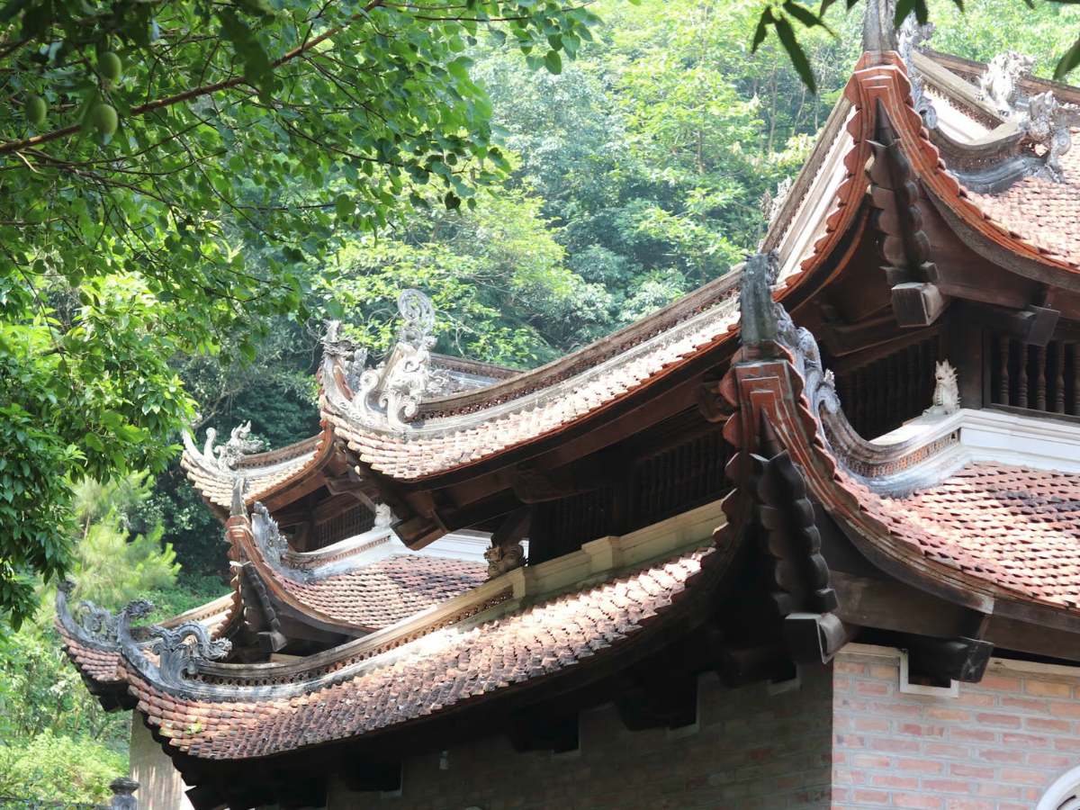 Ghé thăm ngôi đền linh thiêng thờ nữ anh hùng Triệu Thị Trinh với lối kiến thức truyền thống. (Nguồn: Sưu tầm)