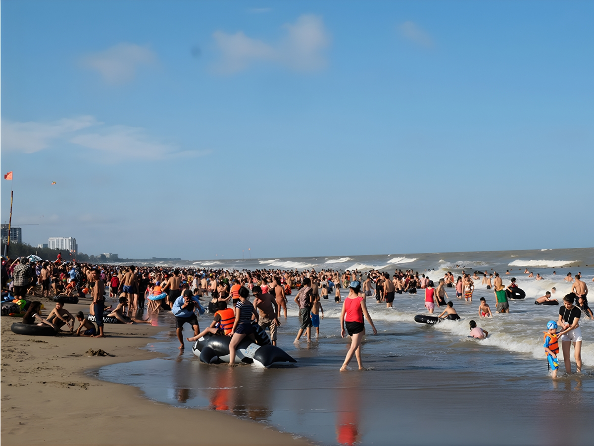 Lịch trình du lịch Sầm Sơn 3 ngày 2 đêm được xem là khoảng thời gian lý tưởng để du khách tận hưởng trọn vẹn kỳ nghỉ. (Nguồn: Sưu tầm)