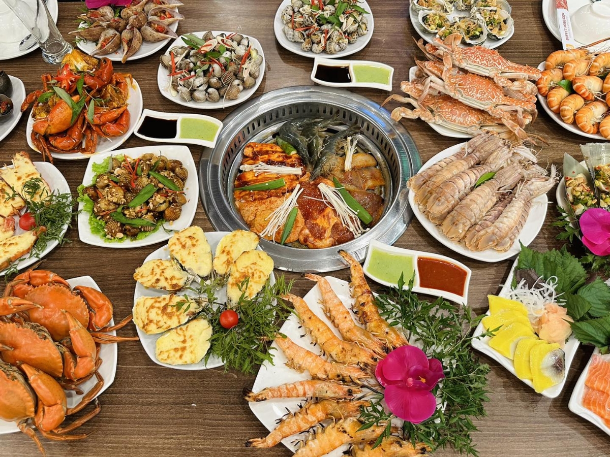 Lựa chọn nhà hàng buffet hải sản có nguyên liệu tươi ngon, thực đơn đa dạng và giá cả minh bạch. (Nguồn: Sưu tầm)
