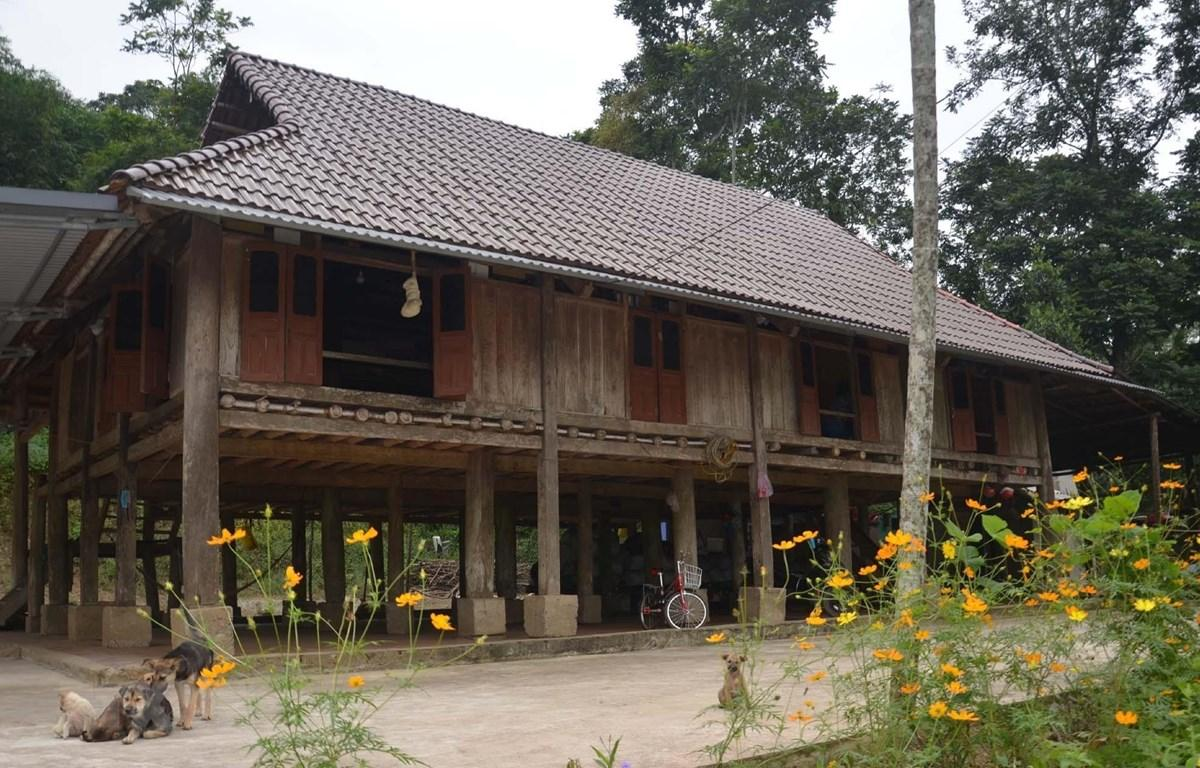 Trải nghiệm ở nhà sàn bản địa